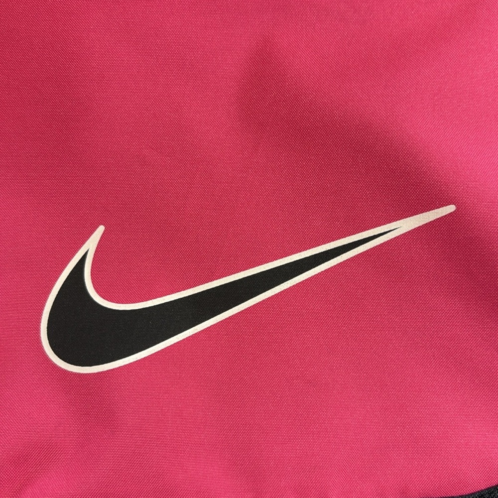 Nike Fuchsia and Black Sports Bag - Picture 9 of 10